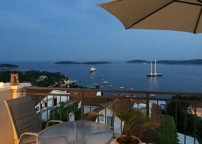 Апартаменты View Хвар
